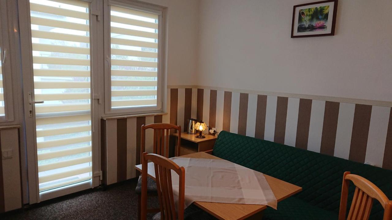Apartamento Ogrodowe Zacisze Jastrzębia Góra Exterior foto