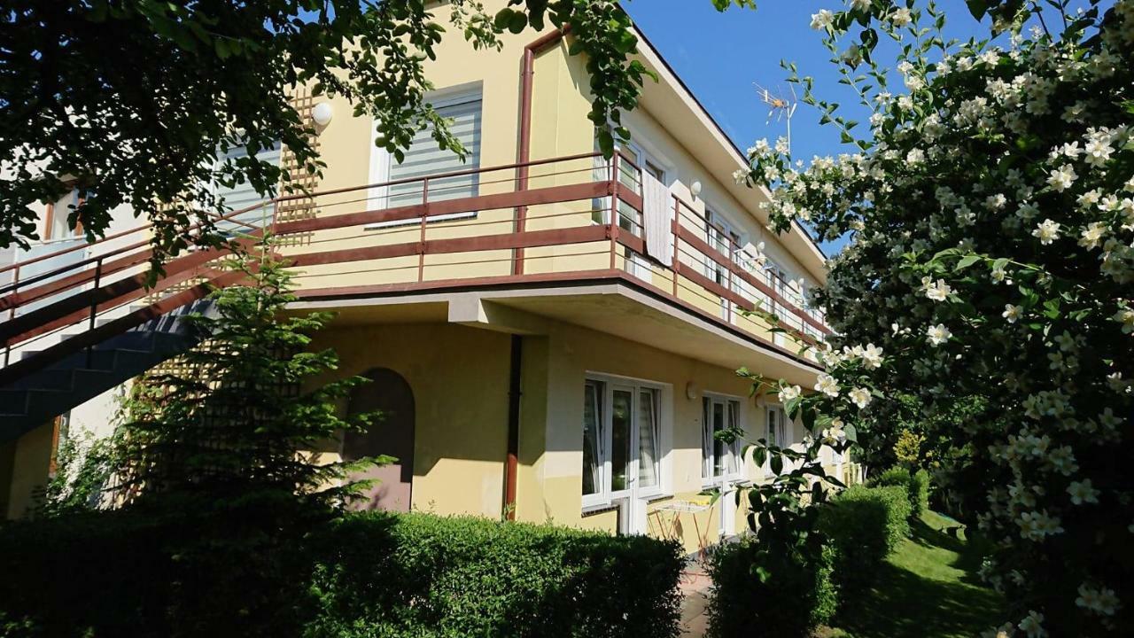 Apartamento Ogrodowe Zacisze Jastrzębia Góra Exterior foto